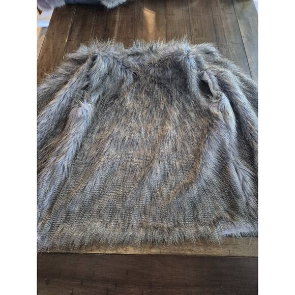 Kaktus Gray Faux Fur Vest Size L - Picture 3 of 6